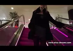 Cô gái da nâu có vui vẻ phim sec ong ba gia với một chàng trong kính