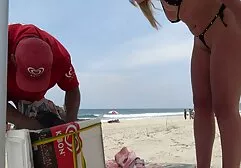 Bú cặc phim sec lon ba gia cho một người bạn