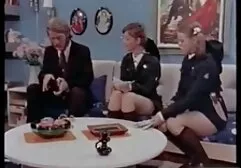 Bạn gái hút vòi nước trong xem phim sec ba gia một jacuzzi