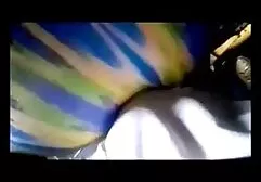 Sara Luvv fuck trong khu bởi một nhân viên bảo vệ phim sec hiep dam ba gia