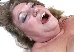 Người đẹp sexy secmaybay tổ chức một cuộc hoan ái vì bạn bè của cô ấy