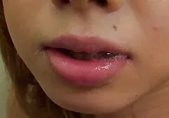 Tình dục pim sec may bay ba gia với bà già trên sân tennis