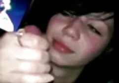 Một xoăn nam chị một cô gái nhật bản tại một xoa bóp buổi phin sec ba gia họp