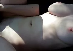 Vui vẻ say mê trên phim sec lai may bay ba gia thảm bể bơi