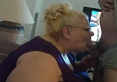 Riley Reid én fim sec ba gia vòi nước và ấm cum